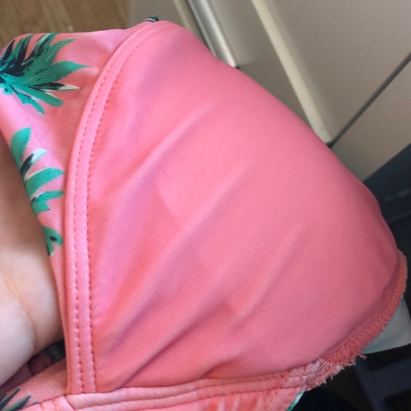 Wildfox pineapple ruffle swim top - Picture 8 of 8
